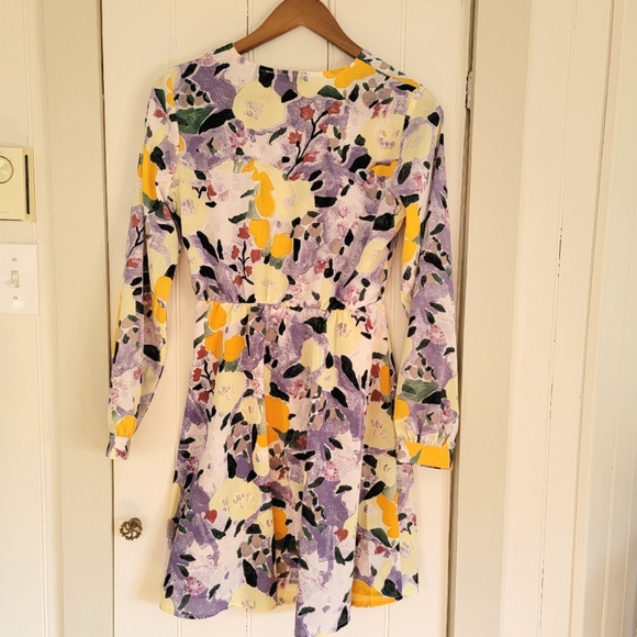 Floral short dress with long sleeves - Picture 2 of 11